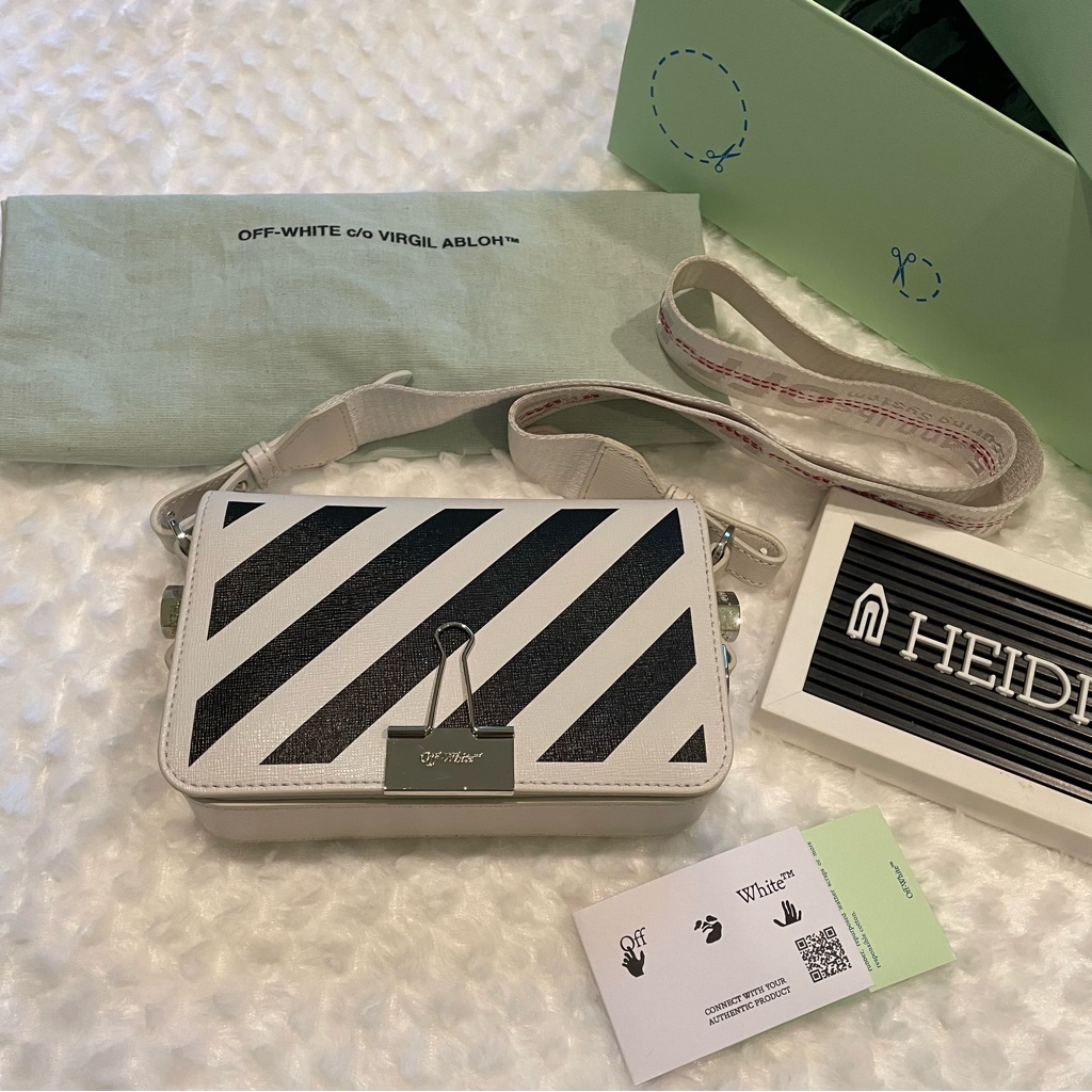 【関税無・国内発】 Off-White / Binder Diag Crossbody Bag 634376b1bd062947b5a0203d.jpg